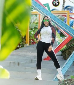 SXB MOTIVE ARMS GLITER LOGO LONGSLEEVE