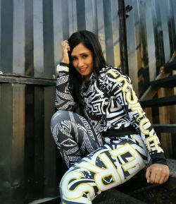 SXB CELEBRATE THE 90S JACKET HOODIE AND LEGGING