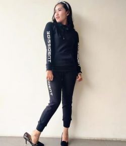 SXB DISSIDENT POWER BLACK PUFFER SWEATSHIRT AND JOGGER