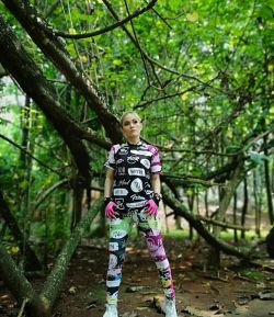 SXB HANDWRITTEN SCRIPT FONT T-SHIRT AND PRO LEGGING