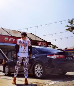 SXB I AM CUNIHIN SHORT SLEEVE AND CLASSICS JOGGER