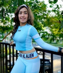 SXB KL ALIEN PRO SWEAT CROP LONGSLEEVE AND LEGGING