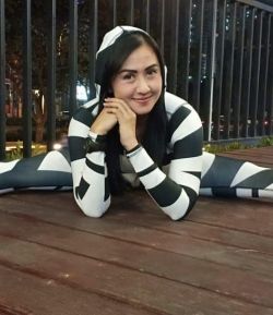 SXB REEY ULTIMATE FIT LONG SLEEVE HOODIE AND LEGGING TIGHT