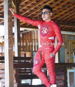 SXB SPORT RED LIONG JUMPER AND JOGGER