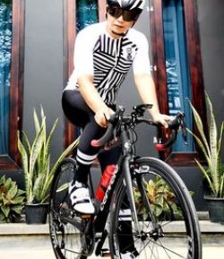 SXB SUPERSET ROAD BIKE JERSEY