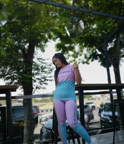 SXB THE LATEST TREND, THE BEST DEALS SHORT SLEEVE AND LEGGING