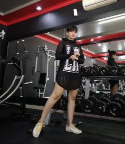 SXB UNSTOPPABLE LR DRESS MESH HOODIE