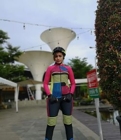 SXB WOMENS CYCLING LINE STRIPED JERSEY